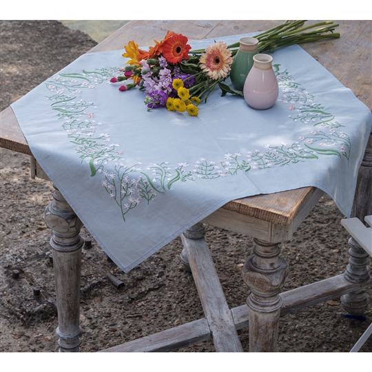 Pastel Flowers Tabelcoth